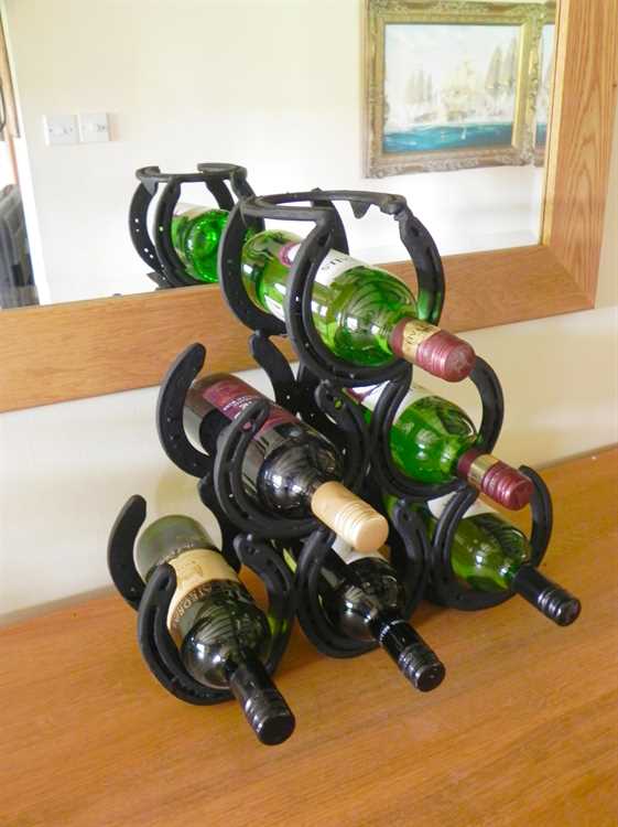 Horseshoe 6 Bottle Wine Rack